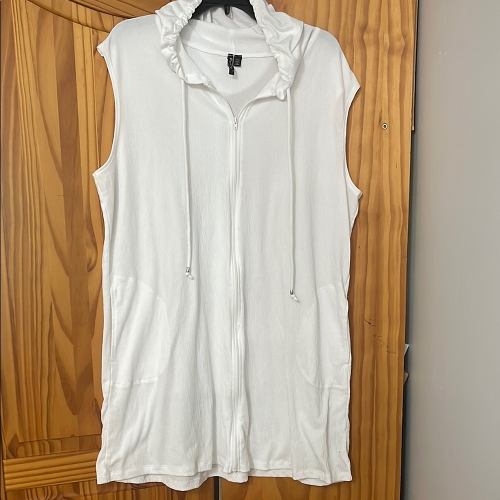 ZIPPER FRONT SWIM COVERUP WOMENS XXL WHITE SLEEVELESS STRETCH HOOD FRONT POCKETS